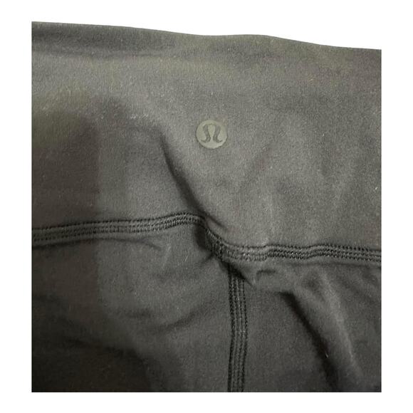 Lululemon Black Capri Leggings Mesh Side Panels Size 2 - Picture 4 of 4